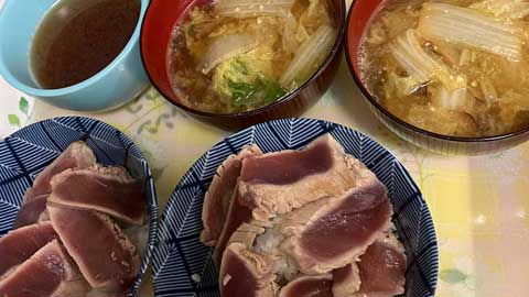 焼きまぐろ漬け丼