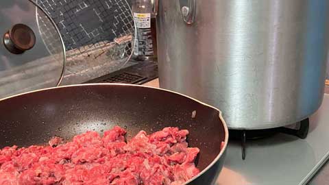 寸胴鍋で山形風芋煮